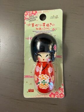 Daiso Japanese Kokeshi Wooden Painted Charm Doll 3" Kimono Red Floral